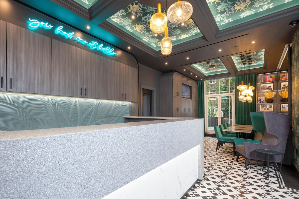 Brit Hotels Earls Court 13/54