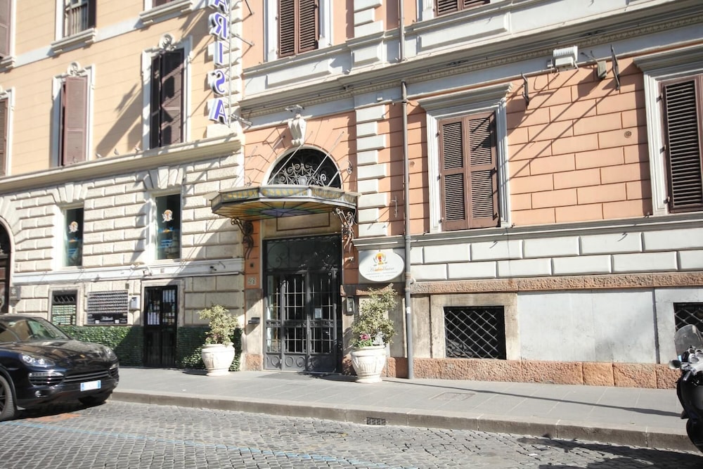 Hotel Marisa 10/114