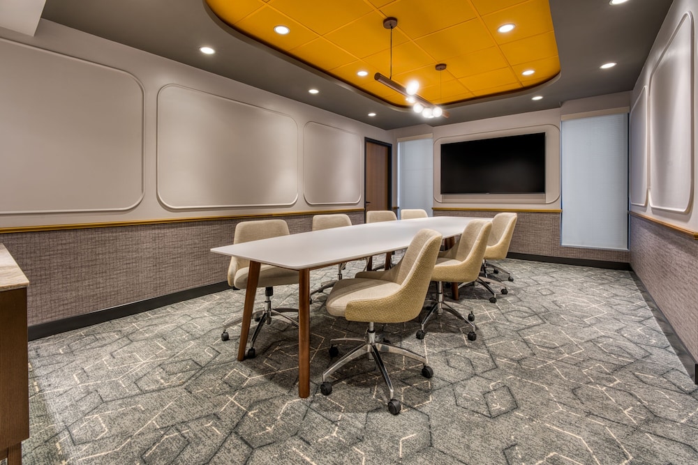 Toor Hotel Toronto, Part Of Jdv By Hyatt 45/50