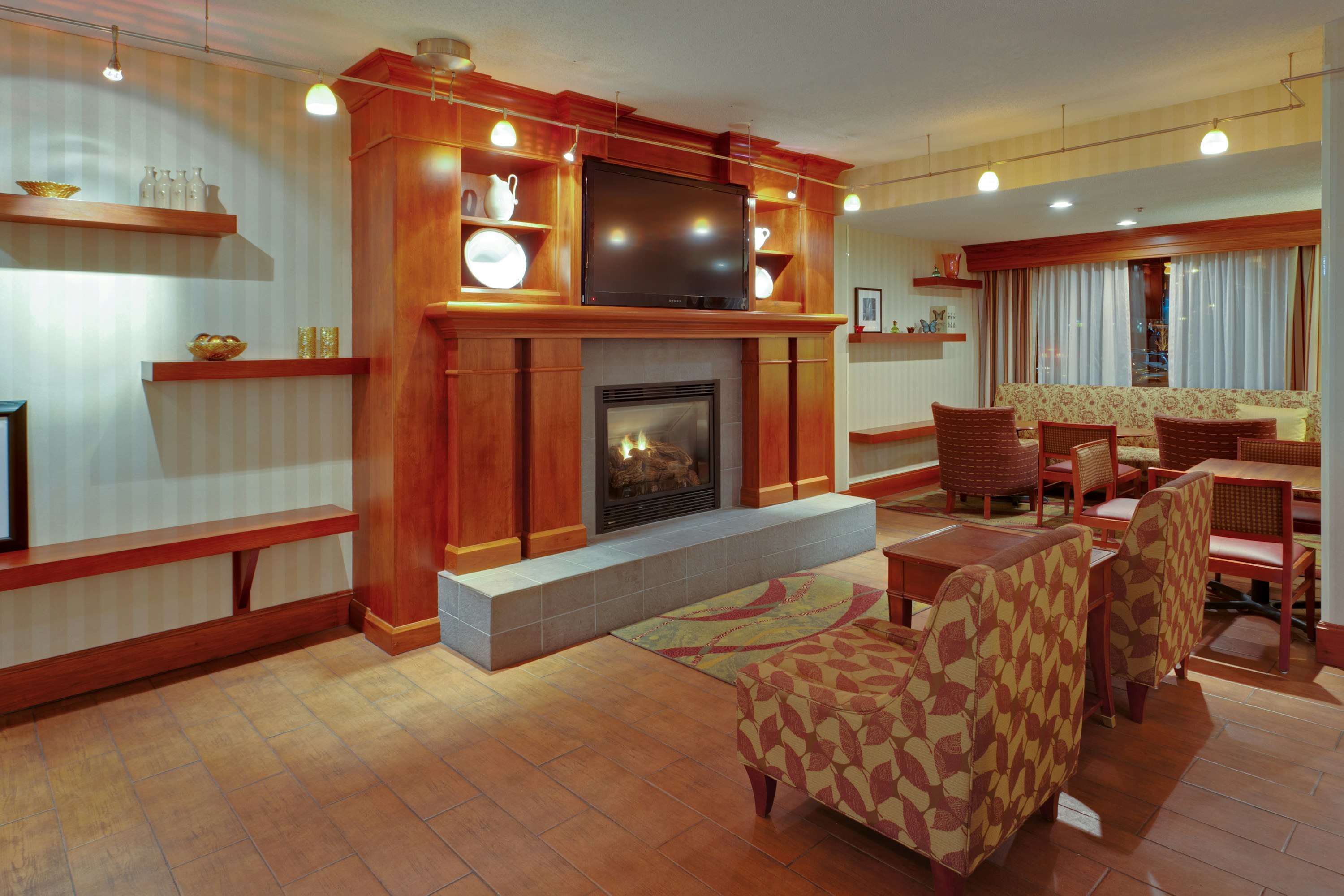 Hampton Inn Princeton, WV 19/50