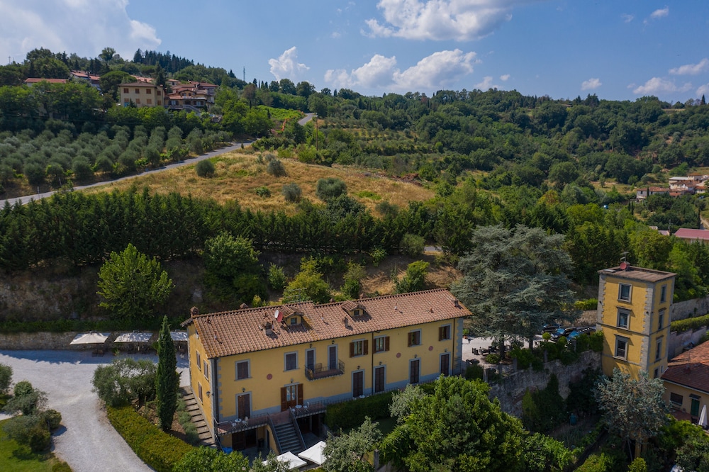 Relais Fattoria Belvedere 70/79