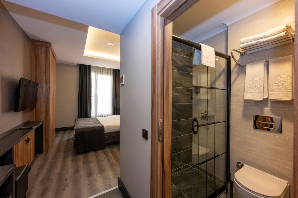The Nirvanas Hotel 29/29