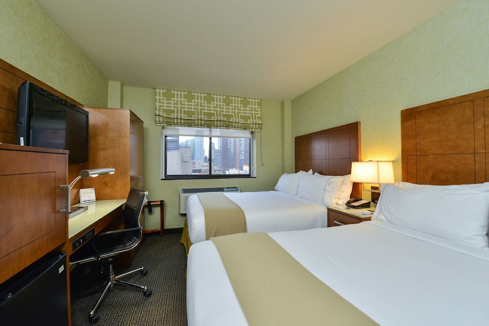 Room at Holiday Inn Express Manhattan Midtown West, NEW YORK - NY
