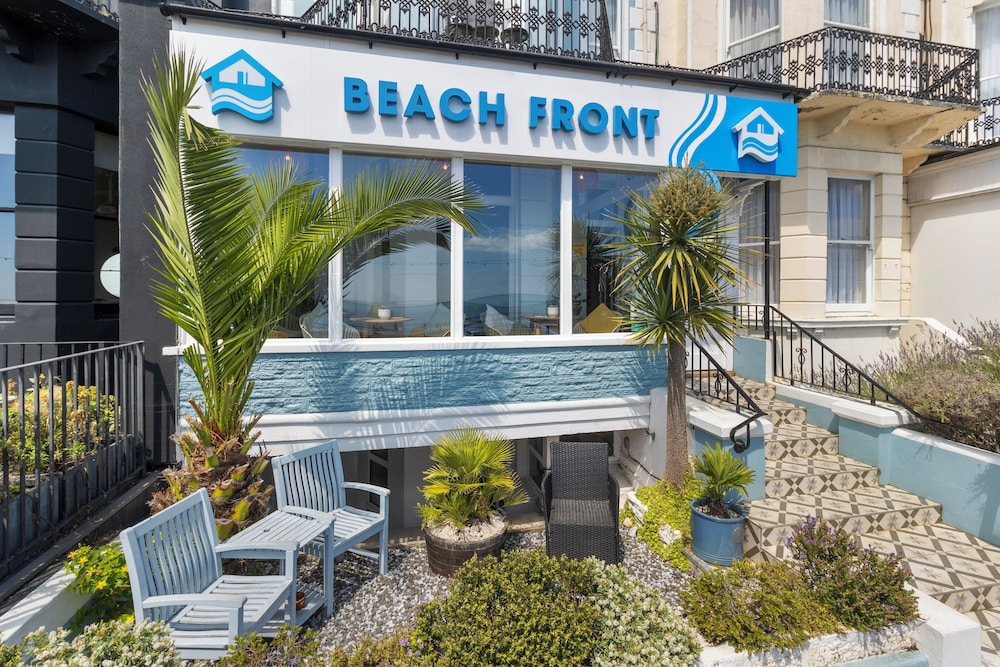 The Beach Front Guest House 3/43