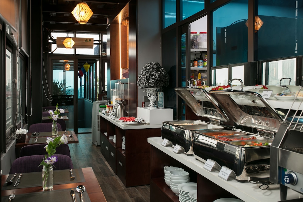 Hanoi Fiesta Hotel & Spa 37/42