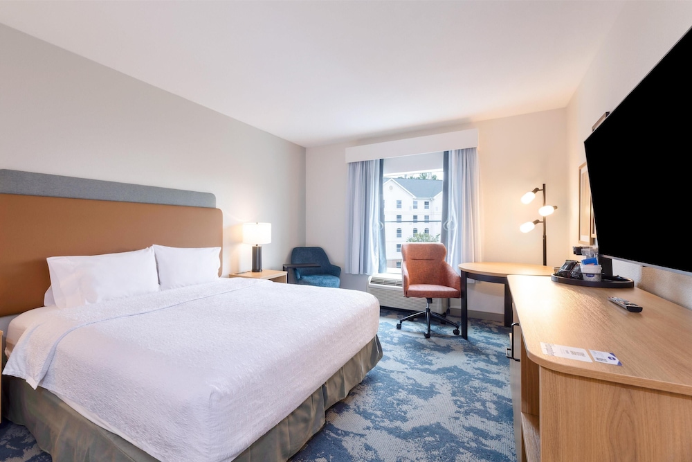 Room, King Bed, Bathtub, Accessible
