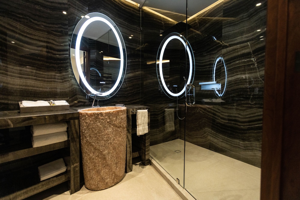 L Hotel Perla Boutique 10/58
