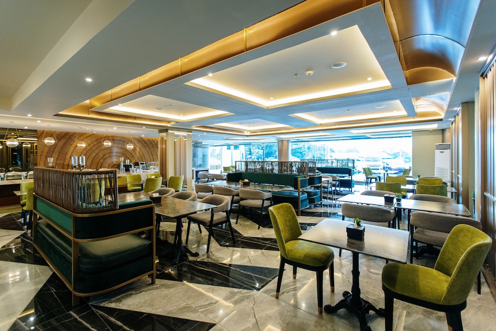 Zuri Hotel Iloilo City 44/50