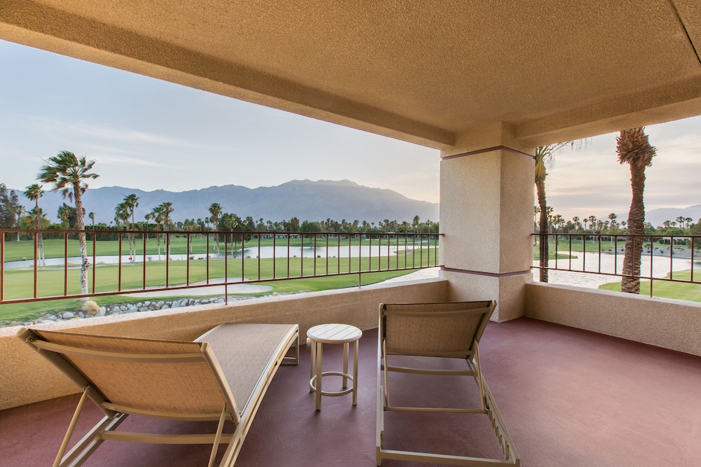 Doubletree By Hilton Golf Resort Palm Springs 43/81