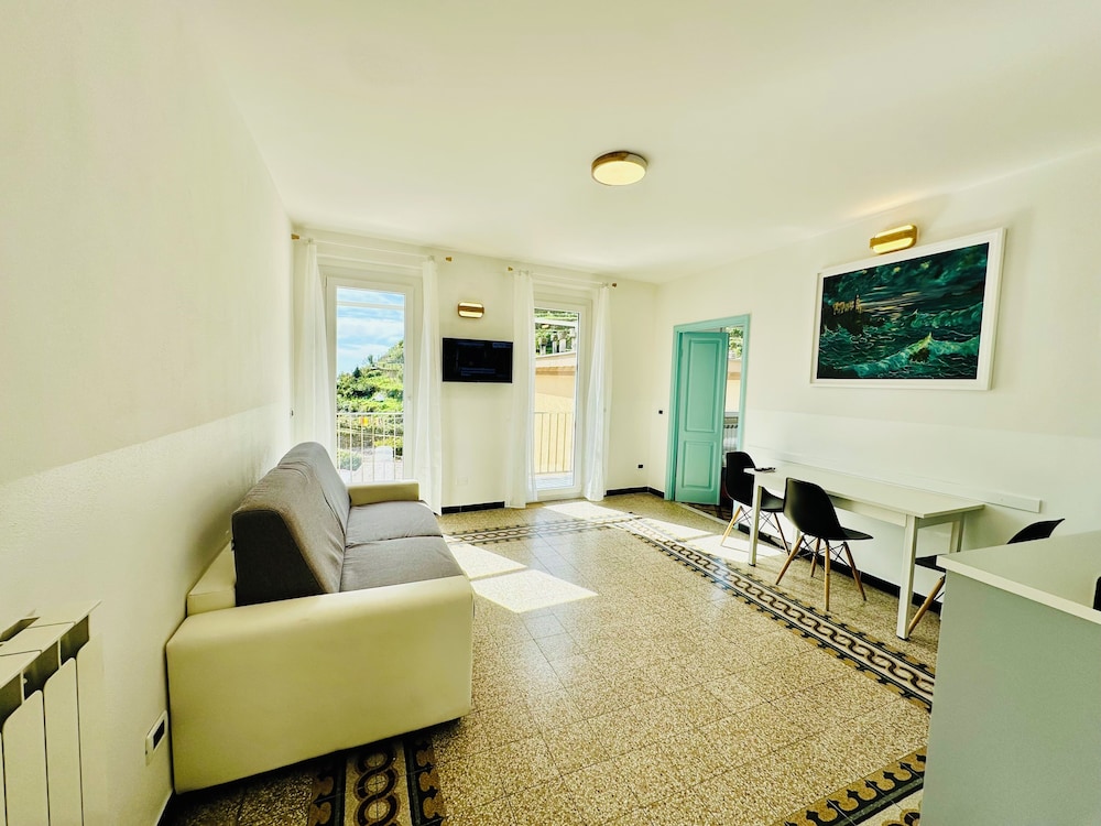 Giovanni Rooms Manarola 32/49
