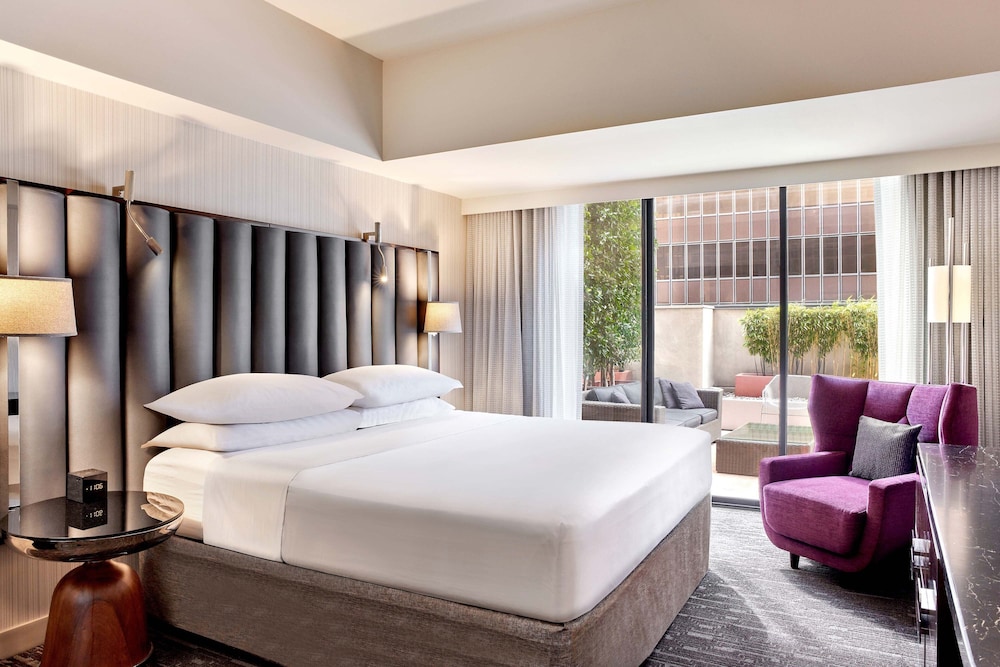 The Sheraton Grand Los Angeles Formerly Sheraton Los Angeles Downtown 12/56