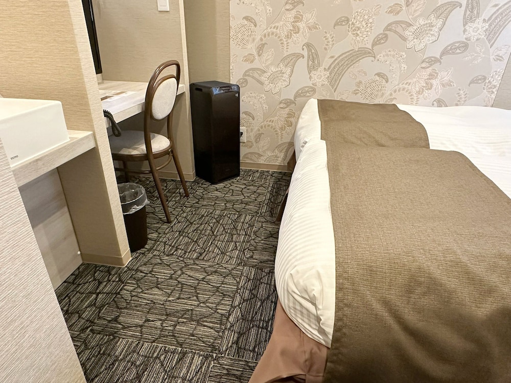S.Training Center Hotel 58/58