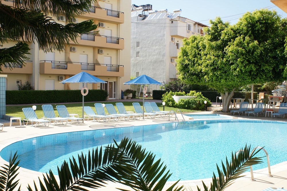 CASTRO HOTEL in MALEVIZI