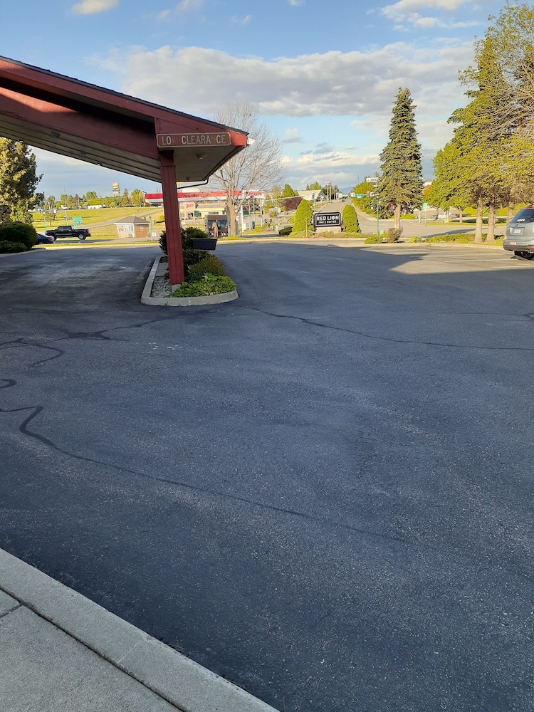 Red Lion Inn & Suites Post Falls 12/14