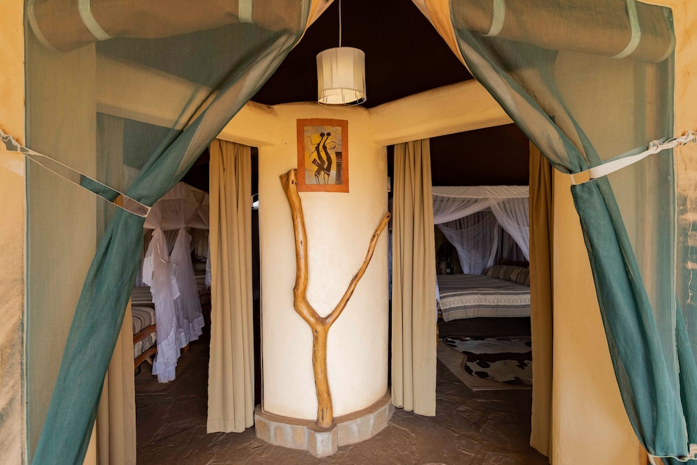 Kibo Safari Camp 18/50