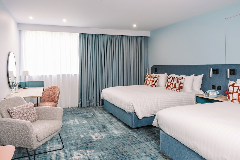 Standard, 2 Double Beds, Accessible