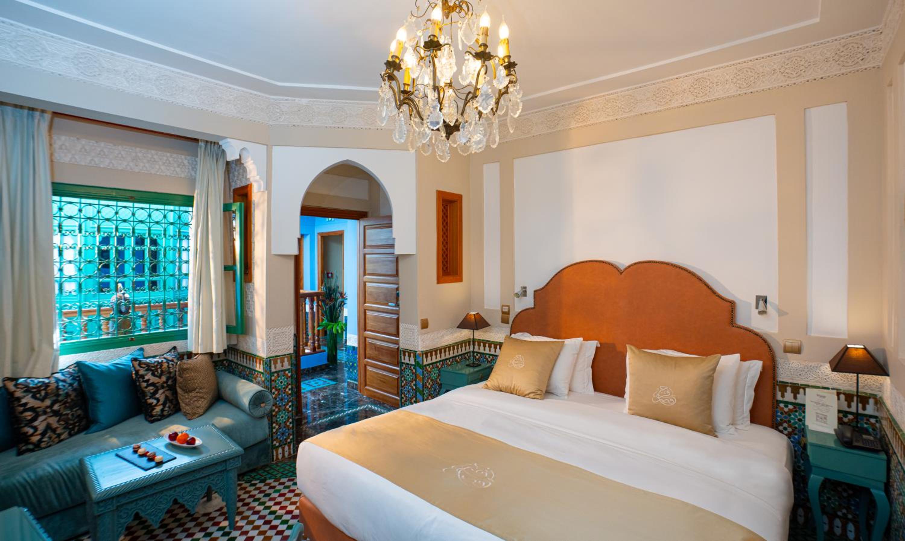 Trendy, King Bed، Palais Faraj Suites And Spa 5/7
