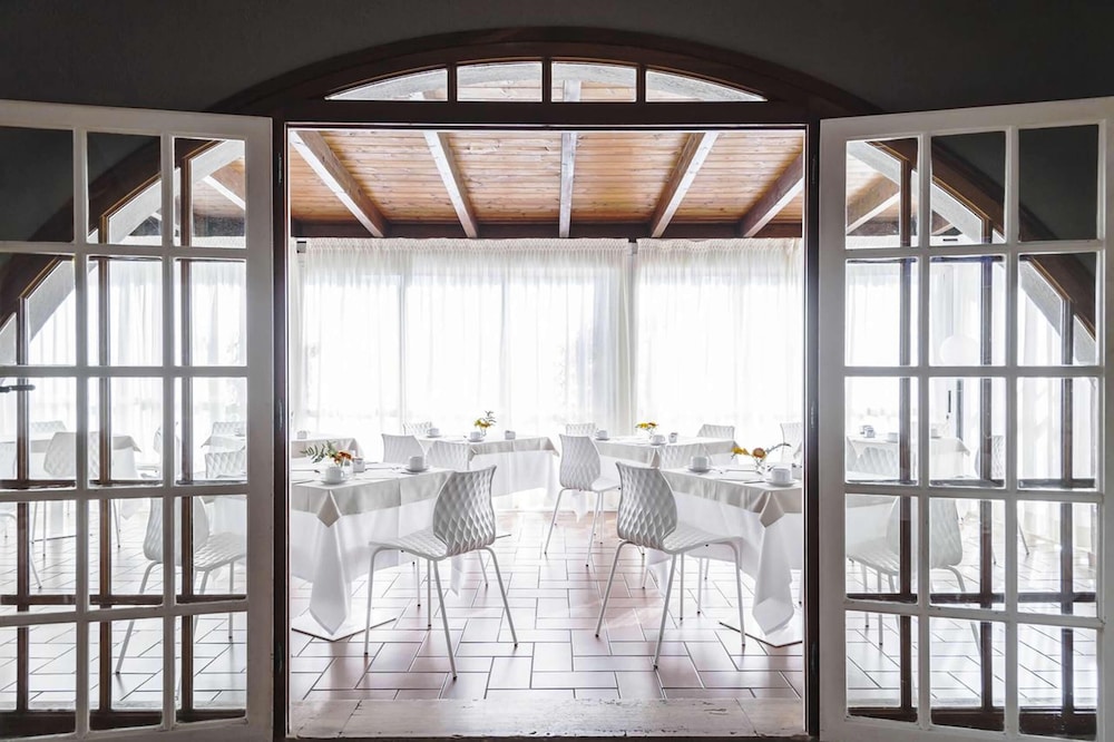 Hotel Riva Del Sole 58/70