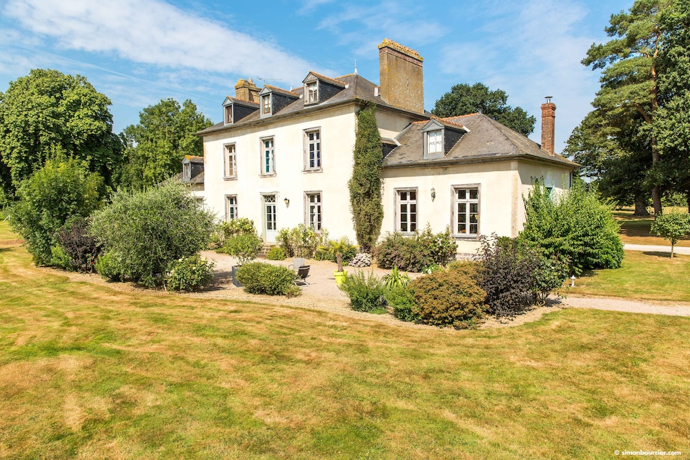 Chateau Du Pin Iffendic 40/50