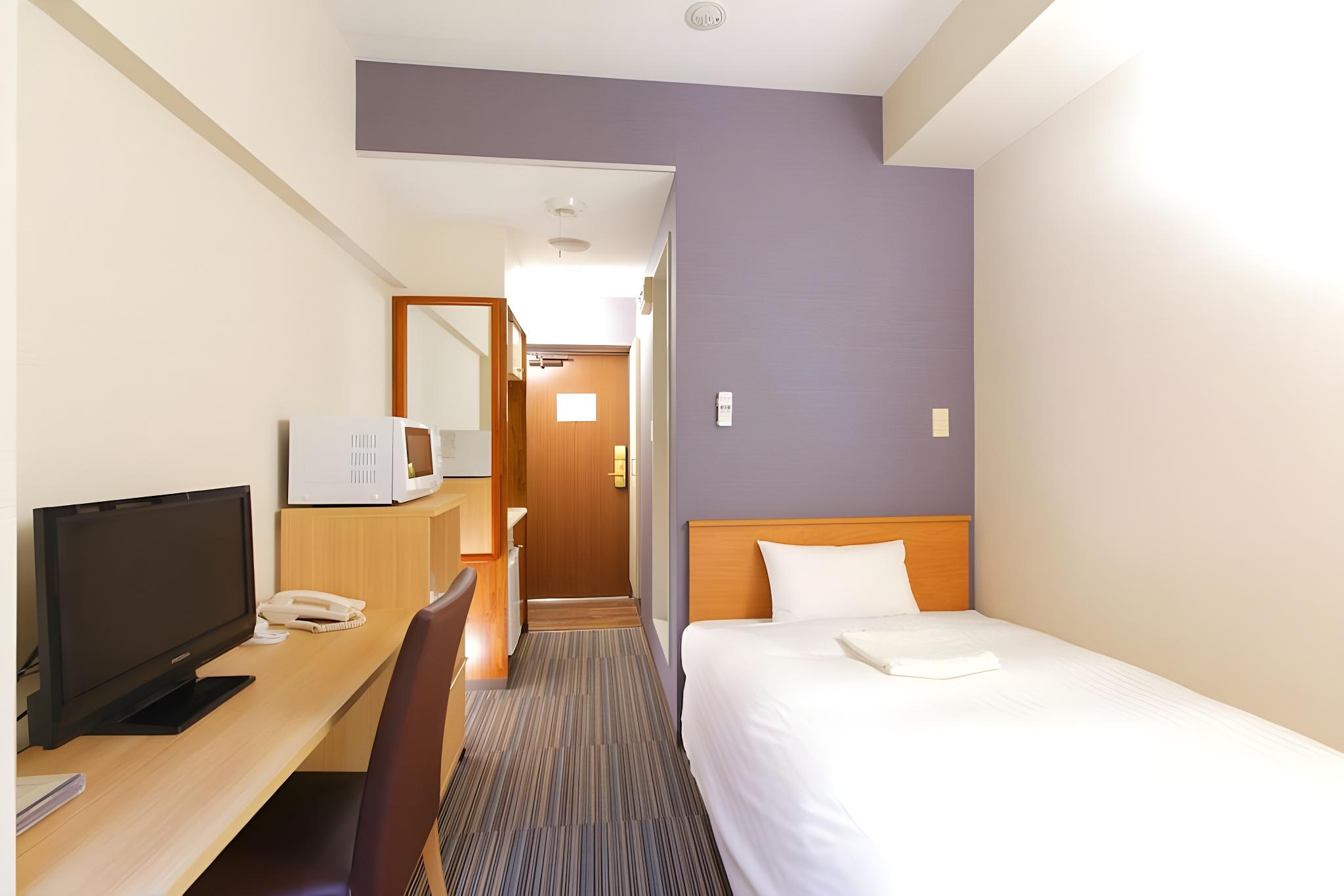 Semi Room, Standard, Semi Double Bed, Smoking
