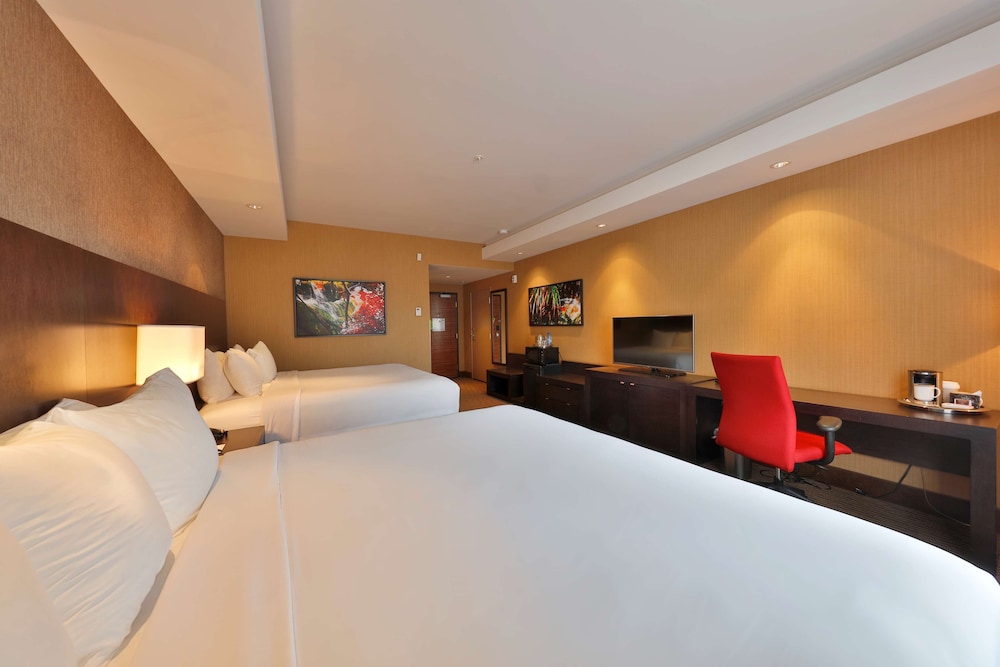Radisson Hotel & Convention Center Edmonton 22/59