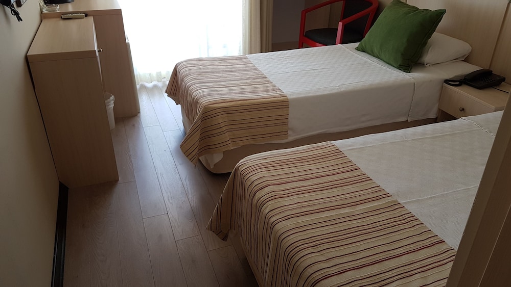 Ileri Hotel & Apartments 13/49