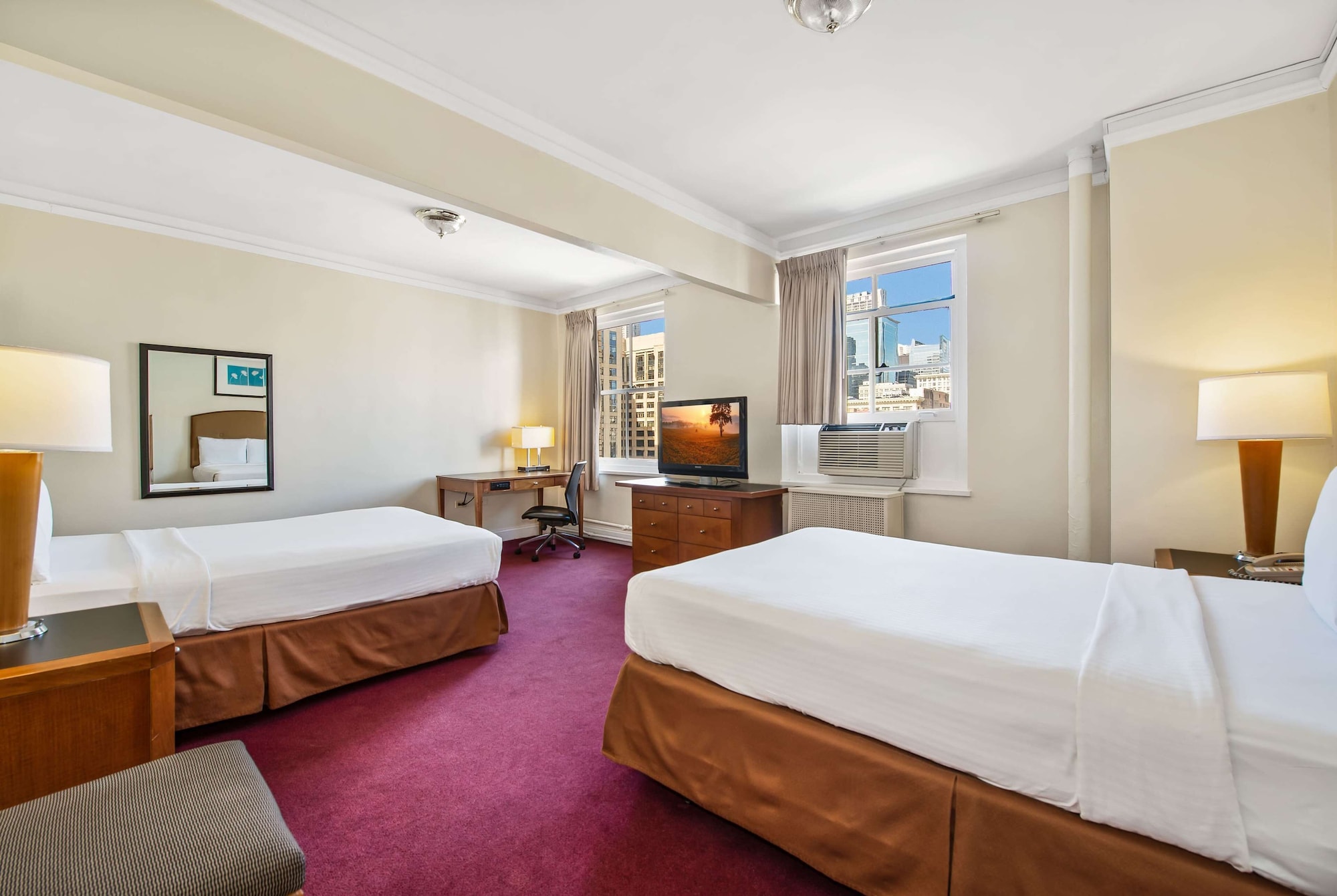SUITE, MULTIPLE BEDS