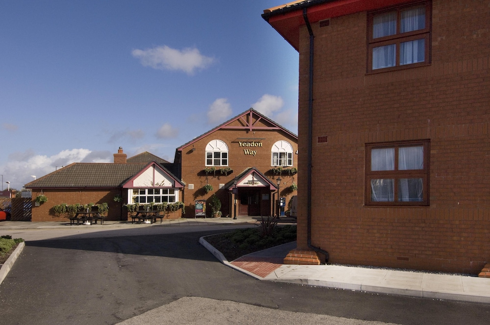 Premier Inn Blackpool Beach 35/38
