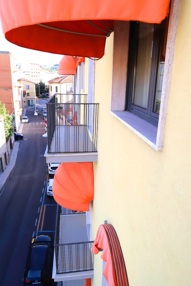 Albergo Cantiani 66/68