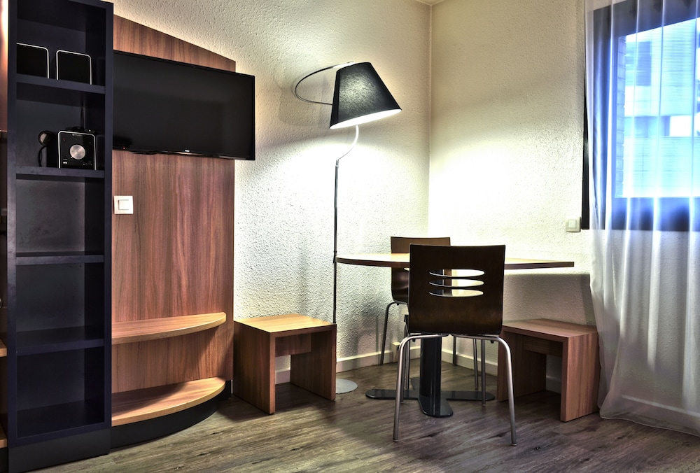 Art Hotel Paris Est 21/27