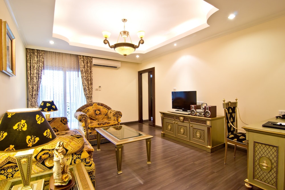 Lk Royal Suite 45/68