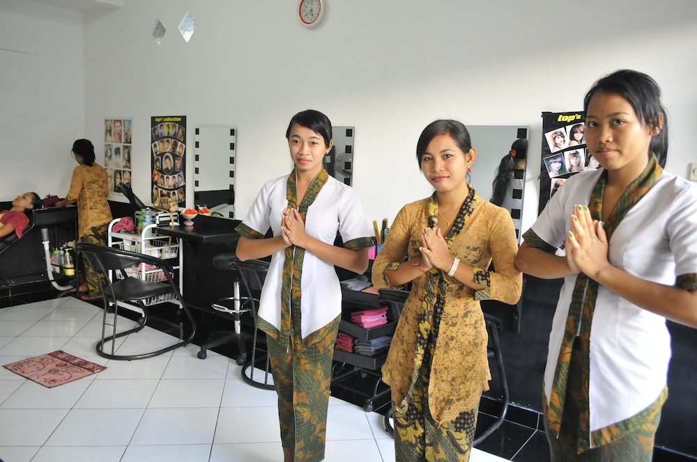 Tirta Sari Bungalows 44/66