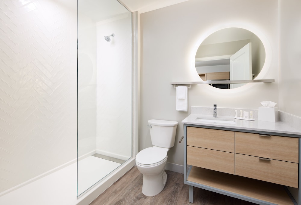 TownePlace Suites by Marriott Plant City 9/48