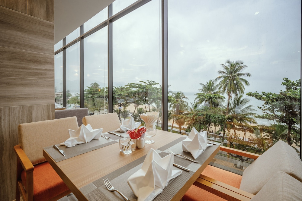 Navada Beach Hotel 55/74