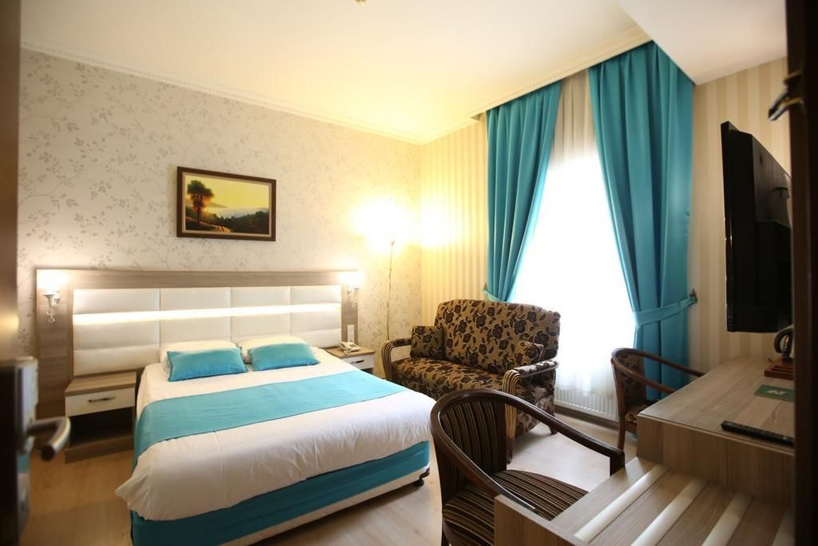 Nil Hotel 12/61