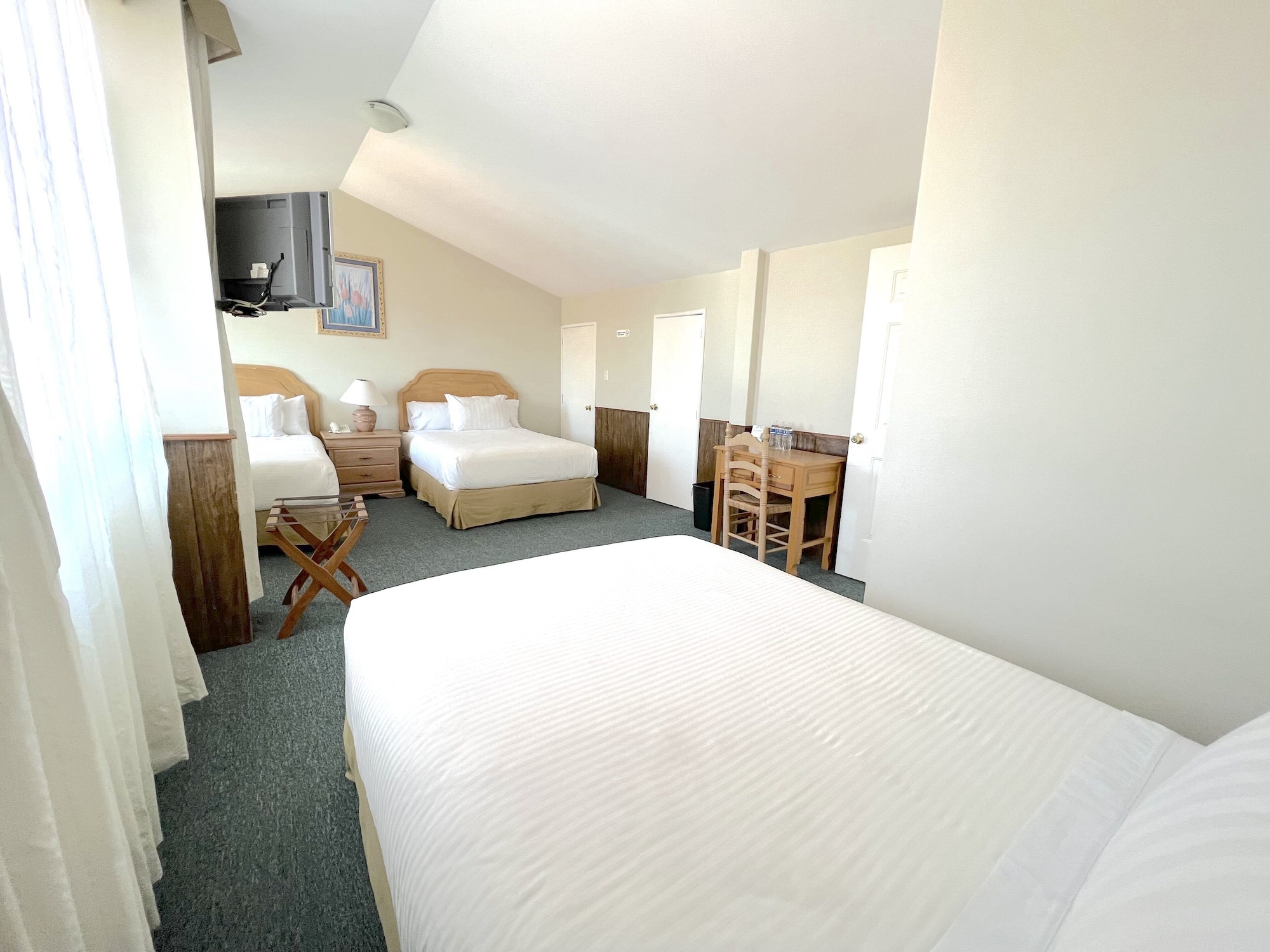 Room, Triple, 3 Double Beds