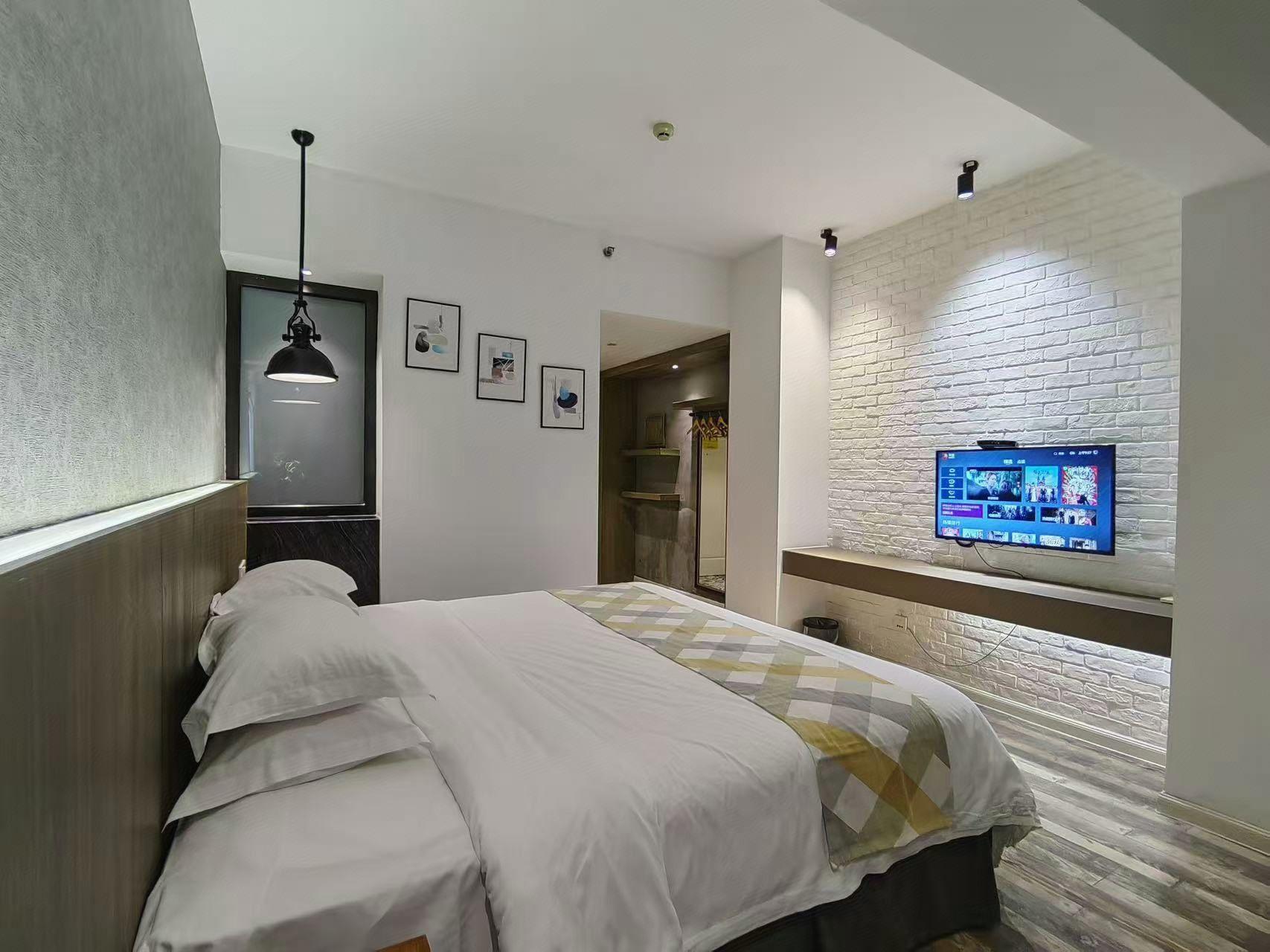 Fanpu Art Hotel 12/28