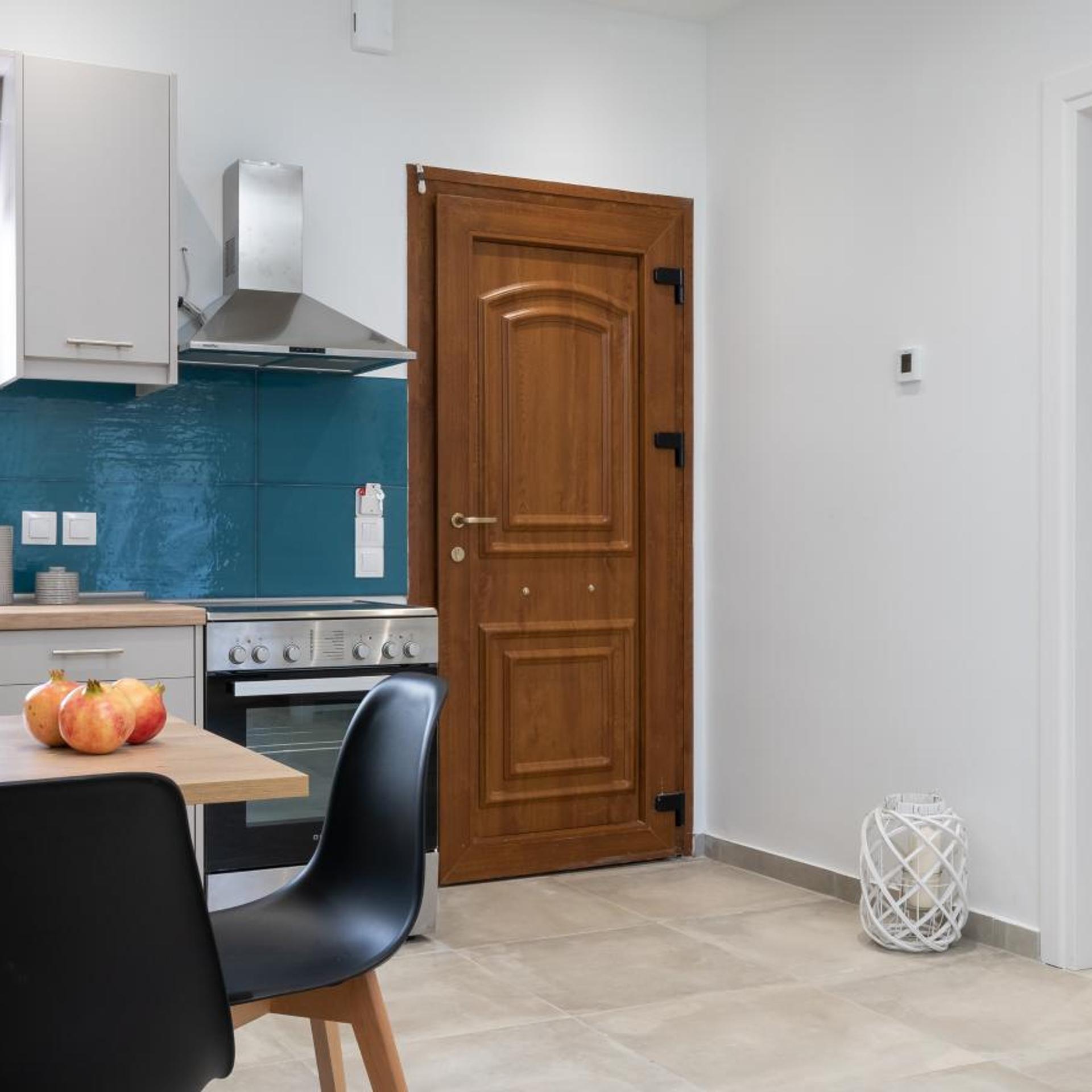 Karavos Apartments 43/57
