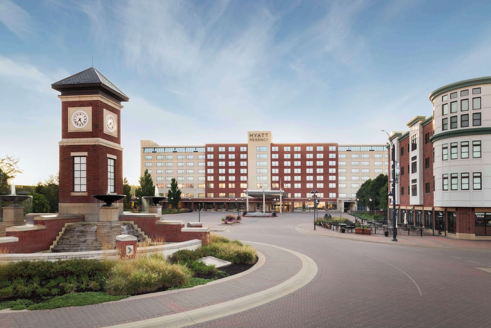 Hyatt Regency Coralville 59/66