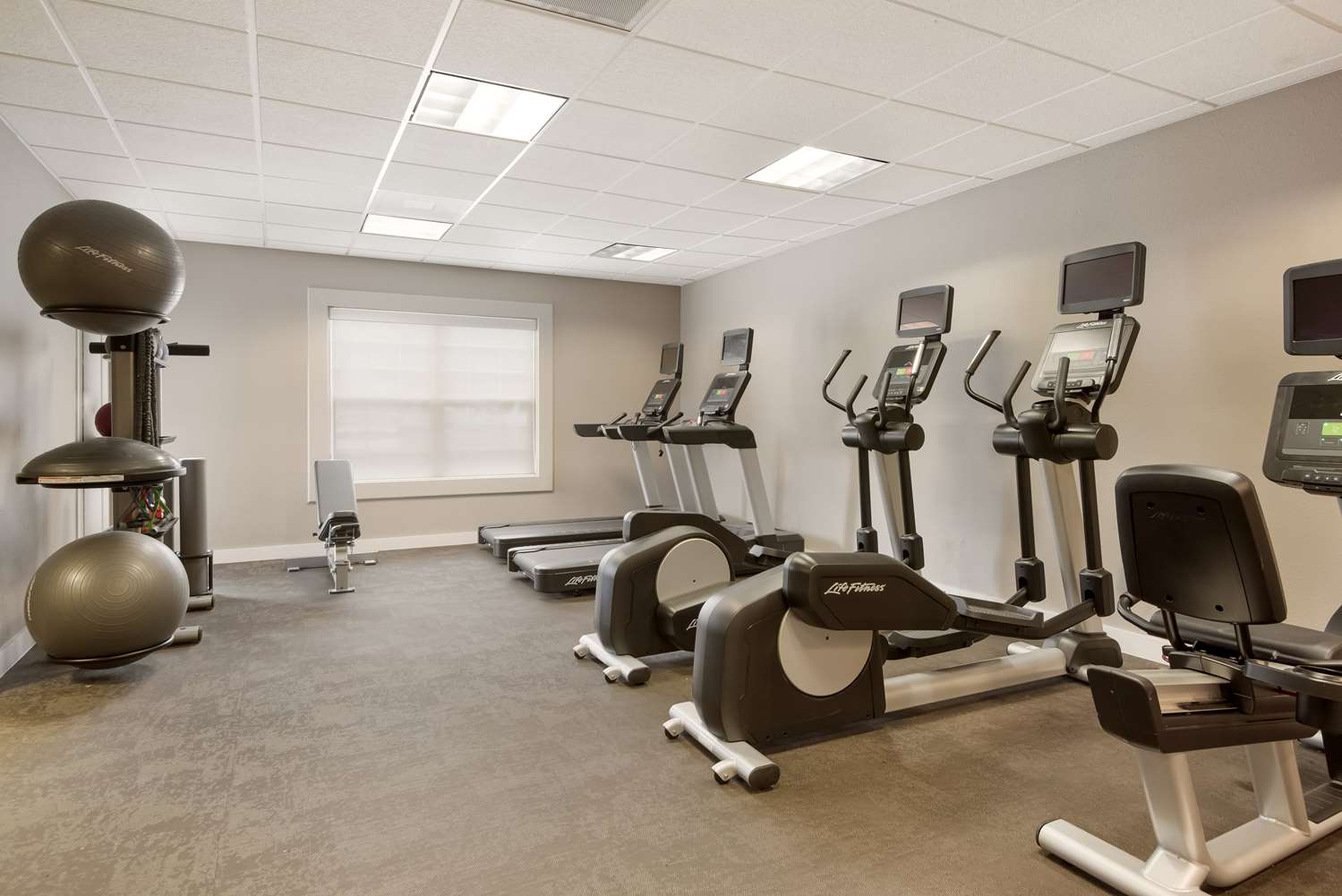 Sonesta ES Suites Reno 20/63