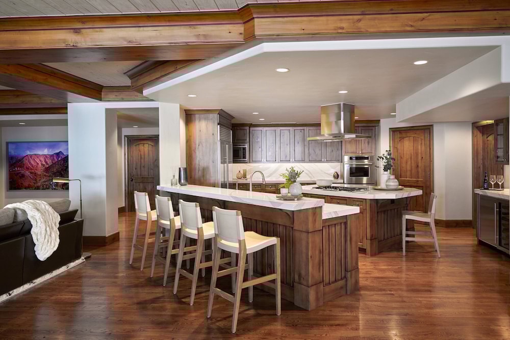 The Ritz-Carlton, Bachelor Gulch 43/47