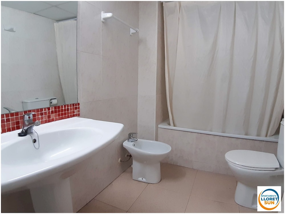 Lloret Sun Apartments 48/50