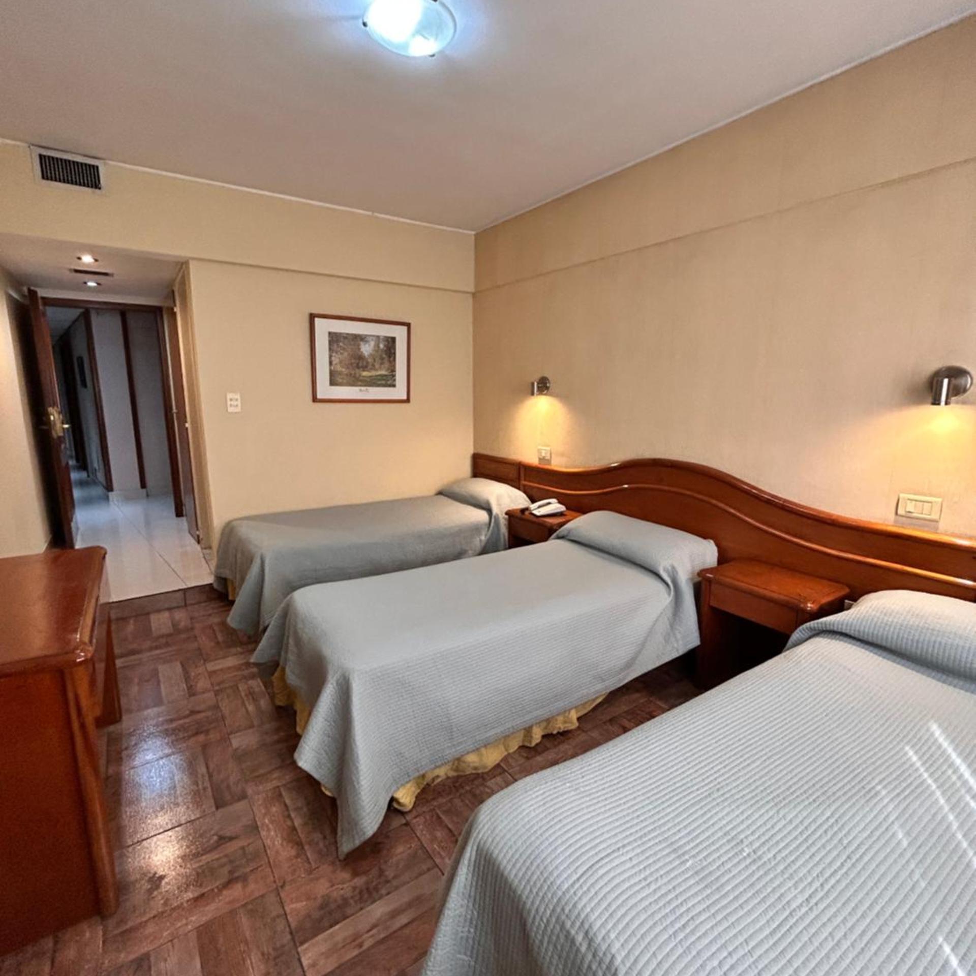LUEY HOTEL 6/38