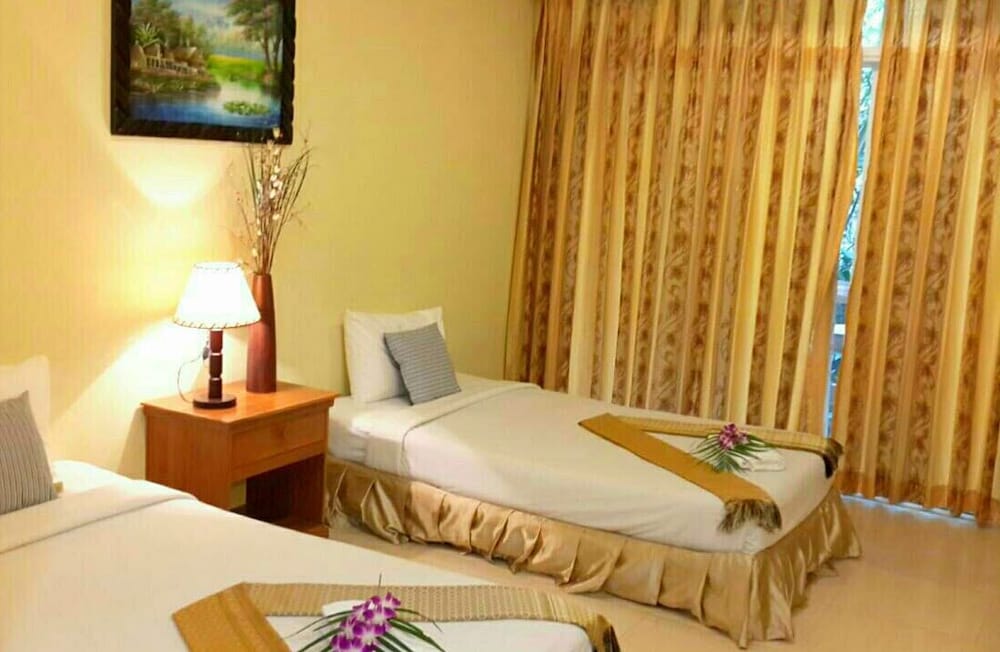 Suanphet Riverview Resort 28/71