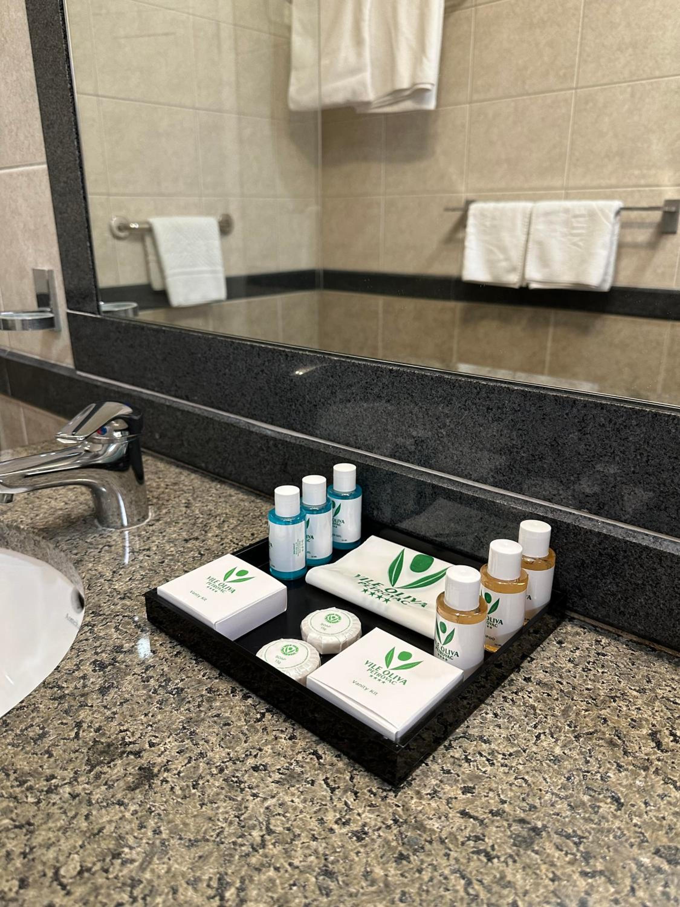 Economy, Double or Twin Bed, Vile Oliva Hotel 5/7