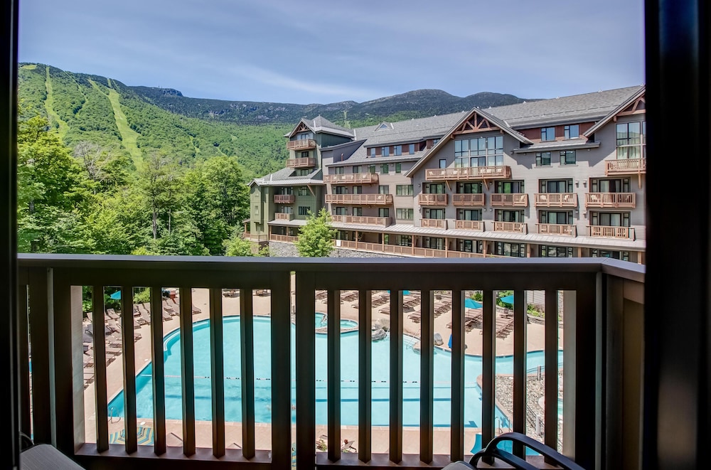 The Lodge At Spruce Peak 17/83