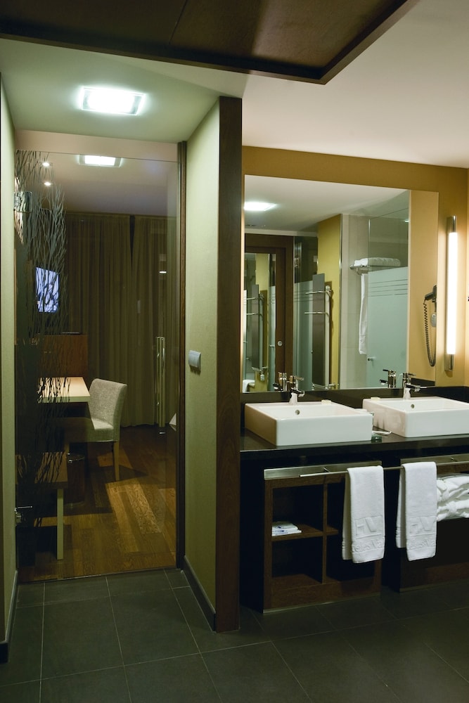 Sommos Hotel Aneto 47/50