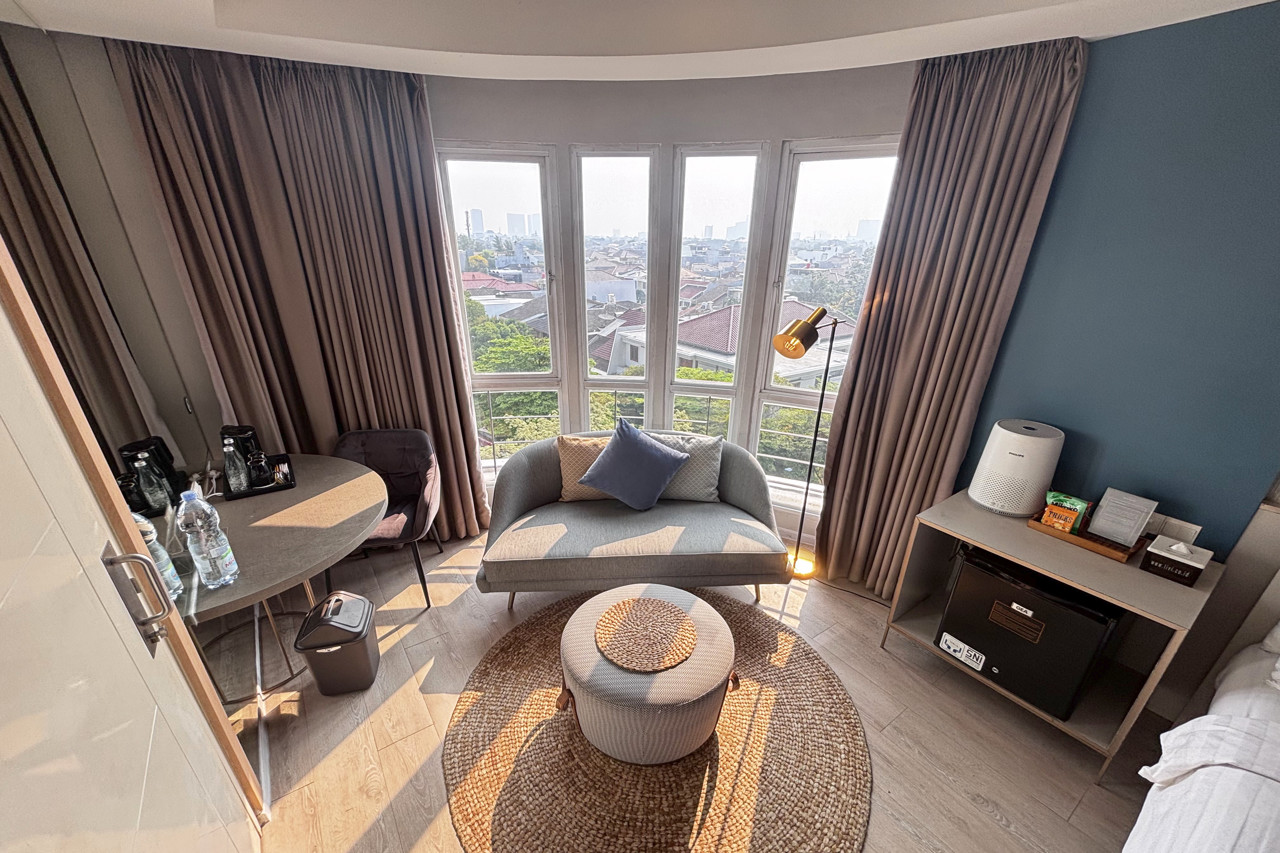 Brits Hotel Puri Indah 24/40