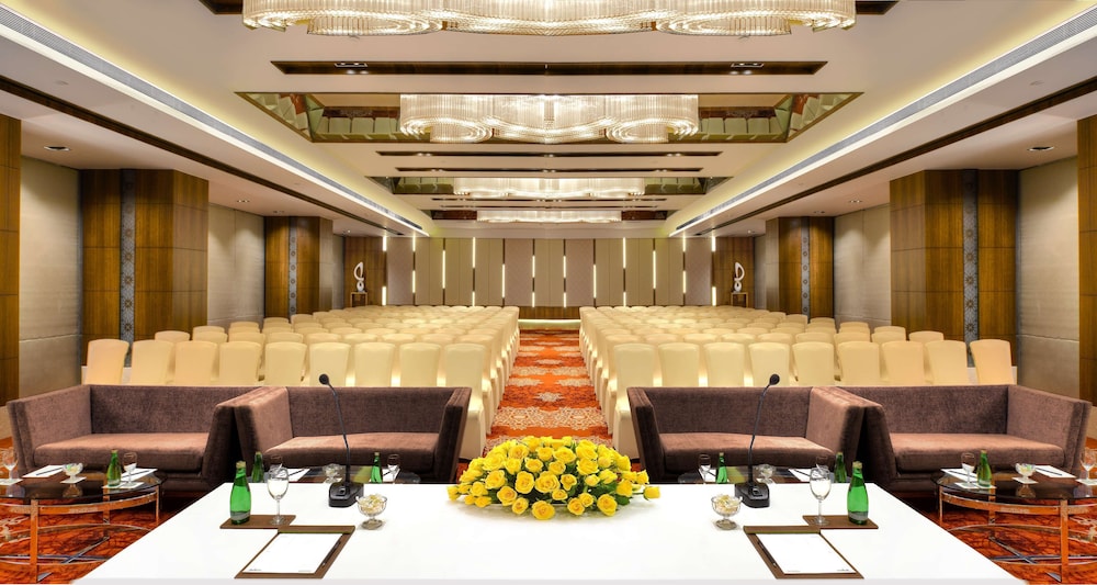 Radisson Gwalior 6/46