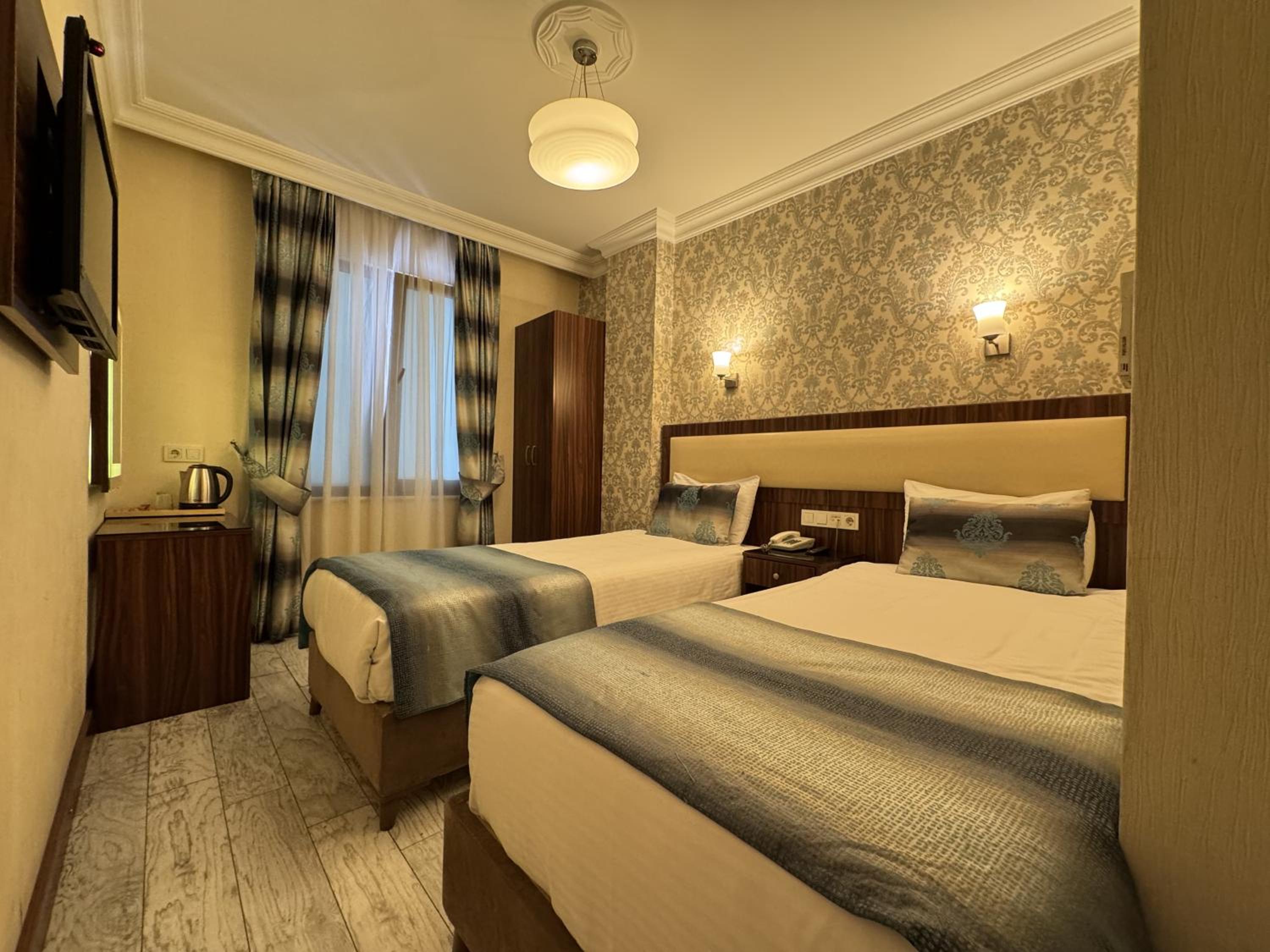 BULVAR HOTEL 19/50